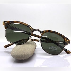 24/7 Life sunglasses, Style#M8, Dark Tinted Lens, Spotted-Print Frame